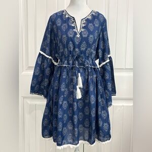 Lucky & Coco Women’s Blue and White Midi Dress Size M